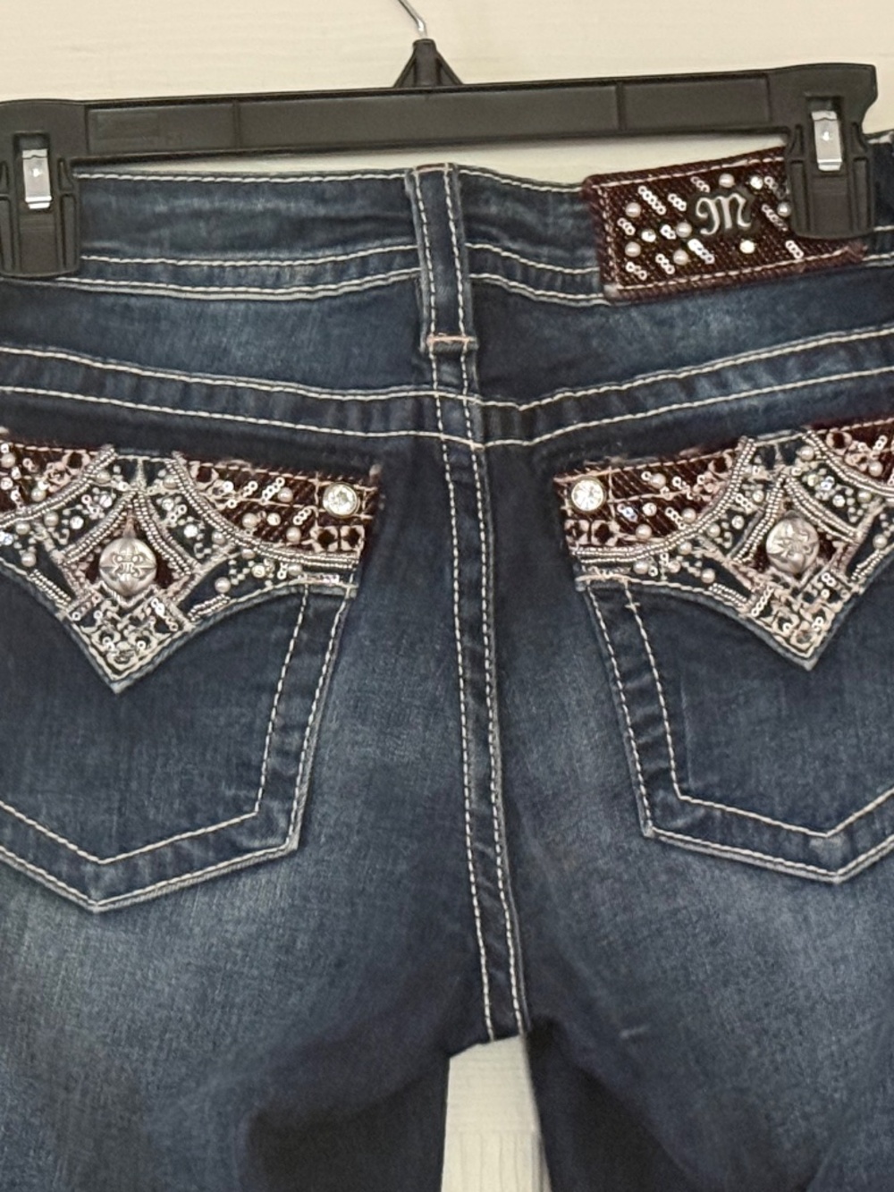 Like New Miss Me Hailey Ankle Dark Blue Jean. Size is 28 x 27.5